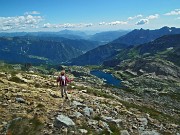 80 Scendiamo con vista sul Lago Nero...